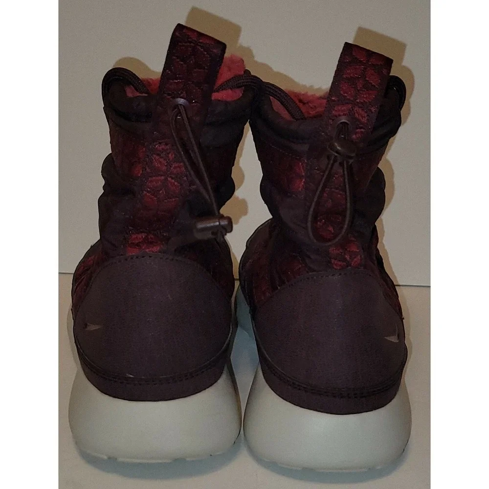 Nike Rosherun High Sneakerboots Purple Maroon 615968-601 Faux Fur Women's Size 6